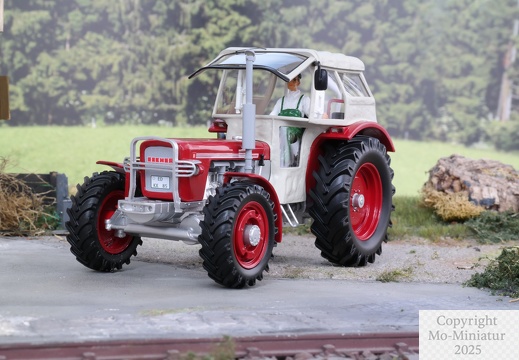 1zu32 Eicher Wotan II rot 1 08090237