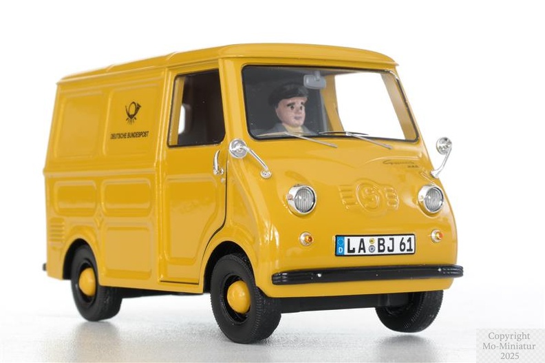 Goggo Transporter Post mit Fahrer - 4.jpeg