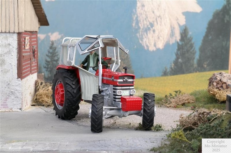 Massey Ferguson 178 - 1.jpg