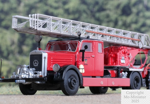 20706_Mercedes-Benz Kraftfahr-Drehleiter DL 27+2