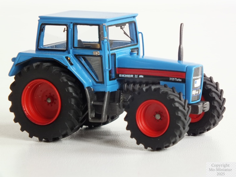 Eicher 3125 H0 Freisteller4.jpg