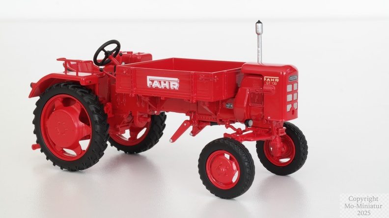 MO-Miniatur 1zu32 Fahr GT130_3.jpg