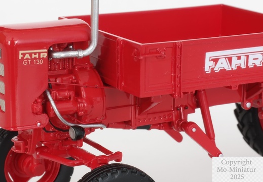 MO-Miniatur 1zu32 Fahr GT130 4
