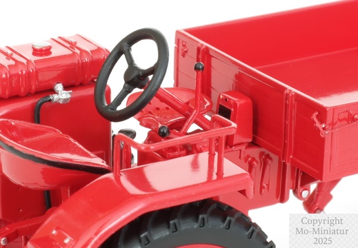 MO-Miniatur 1zu32 Fahr GT130 5